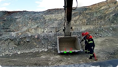 自然環(huán)境複雜